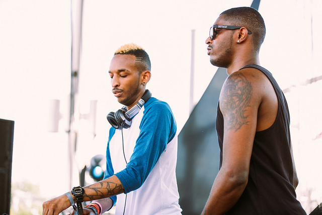 The Saunderson Brothers on the Thump Stage (Nick Kassab | Detroit Music Magazine)